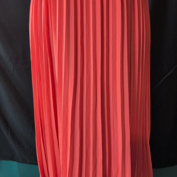 Versona Dress. Medium. Nwt - Picture 8 of 9